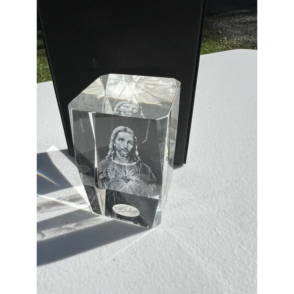 3D Laser Etched Crystal Glass Paperweight 3
